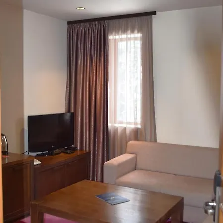 Szálloda The 4*